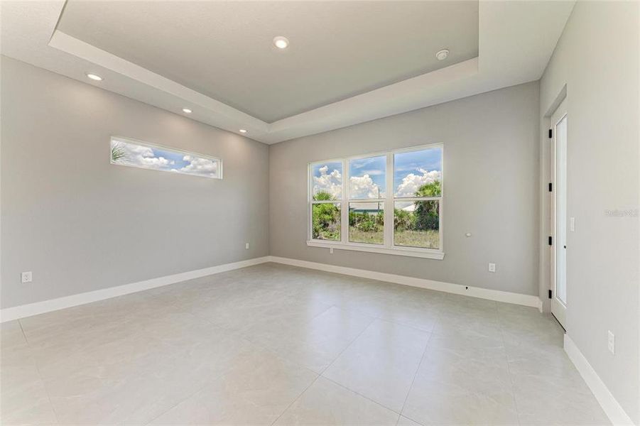 Spacious, unfurnished interior of a new home in , Port Charlotte (Image 34).