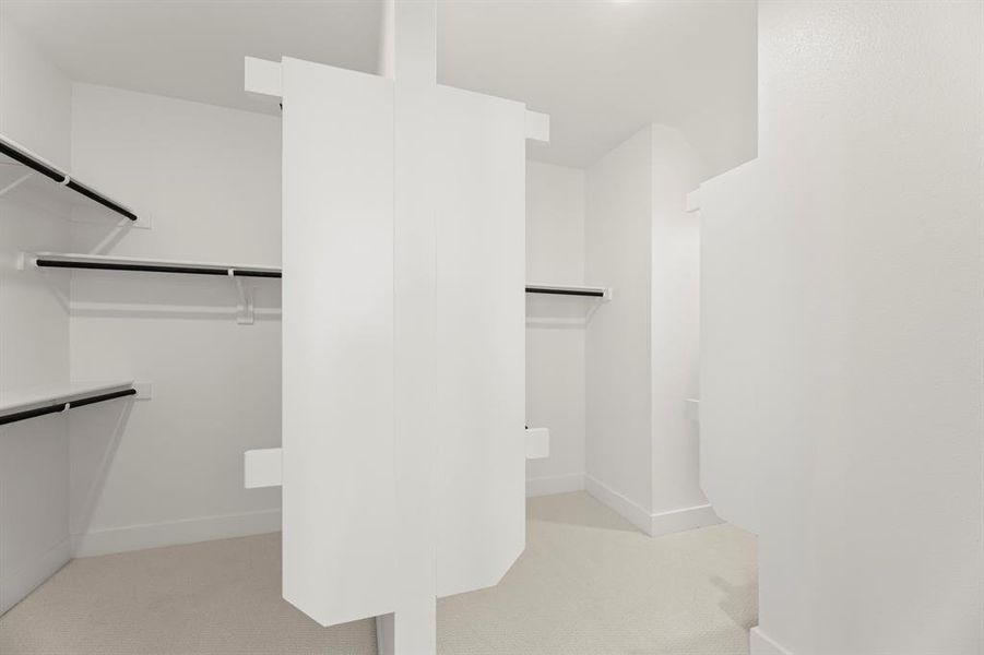 21. 9613 Westchester - Closet