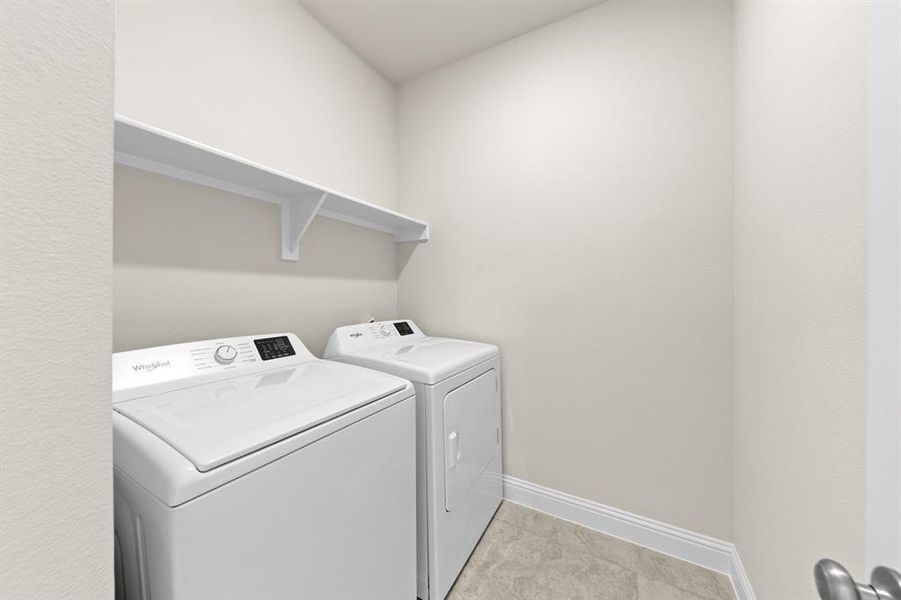 16. 2524 Campden Mews - Utility