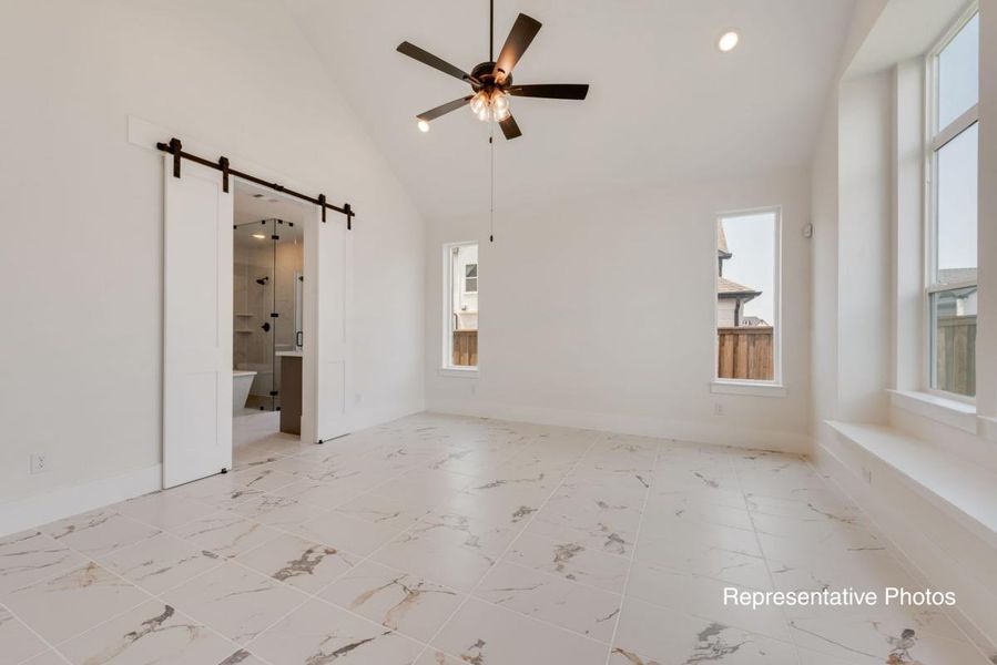 Representative unfurnished interior of a home built from the Grandview by Grand Homes in Dominion of Pleasant Valley, Wylie (Image 19).