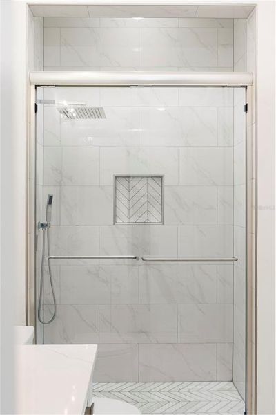 2nd bathroom 2nd bathroom