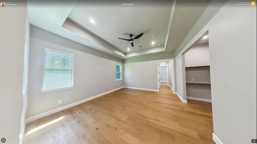 Spacious, unfurnished interior of a new home in , Conroe (Image 23).