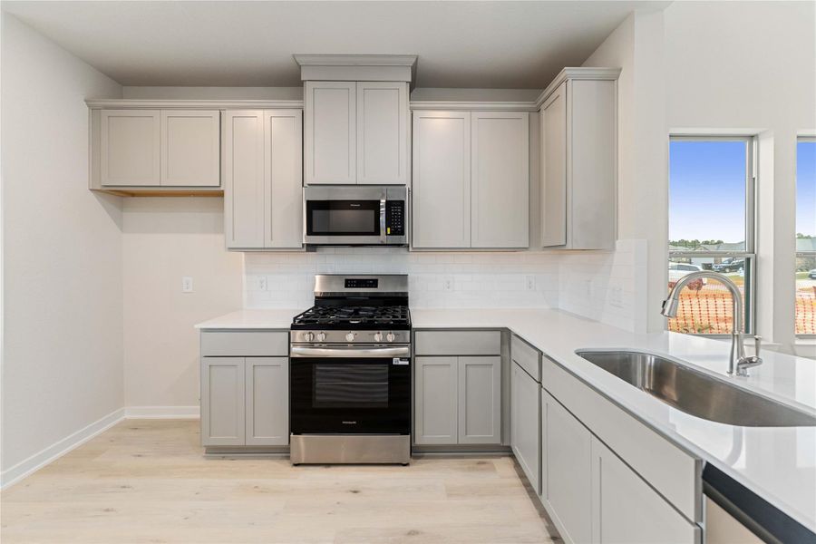 Furnished interior view inside a new home in Magnolia Springs, Montgomery (Image 7).