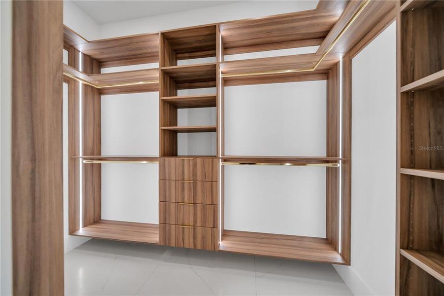 Image 41 of a home in .