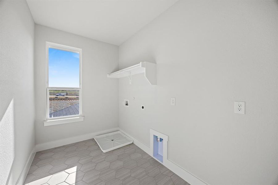 Spacious, unfurnished interior of a new home in The Heights at Uptown Celina, Celina (Image 34). Spacious, unfurnished interior of a new home in The Heights at Uptown Celina, Celina (Image 34).