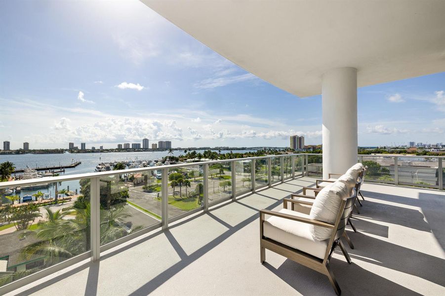 Wrap-around Balcony Wrap-around Balcony