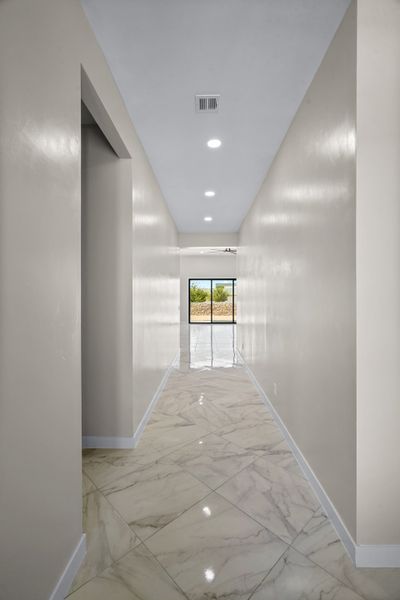 Representative unfurnished interior of a home built from the Escondido by LEH. Homes in Verdancia, El Paso (Image 110).