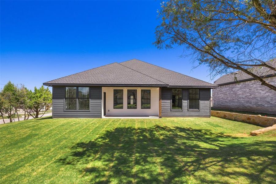 Exterior details and patio area of a home in , Granbury (Image 24). Exterior details and patio area of a home in , Granbury (Image 24).