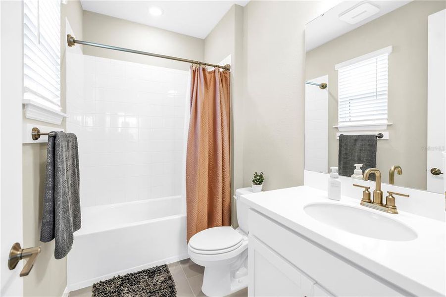 Furnished interior view inside a new home in , Sarasota (Image 26).