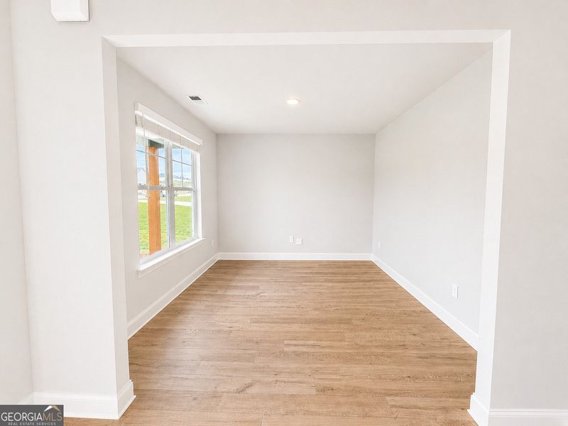 Spacious, unfurnished interior of a new home in Harley Farms South, Bonaire (Image 13). Spacious, unfurnished interior of a new home in Harley Farms South, Bonaire (Image 13).