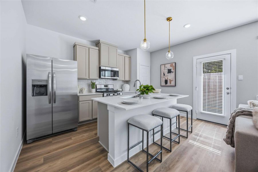 Furnished interior view inside a new home in Highland Court, Houston (Image 5).