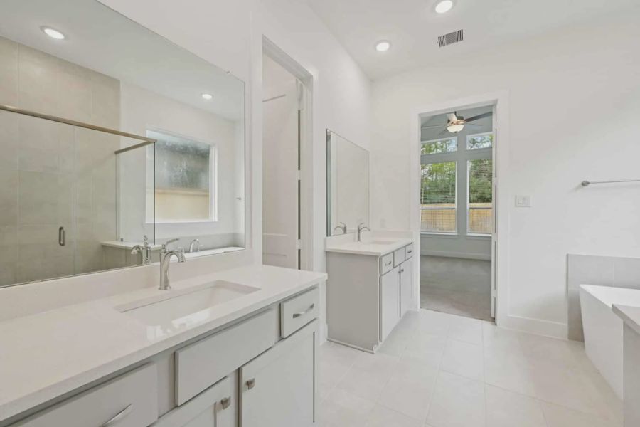 Furnished interior view inside a new home in Kresston, Montgomery (Image 6).