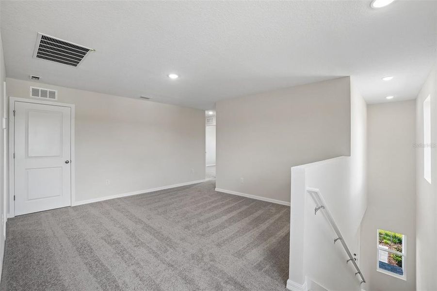 Spacious, unfurnished interior of a new home in Two Rivers, Zephyrhills (Image 32).