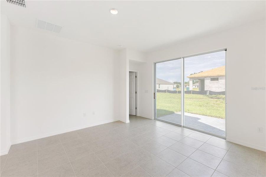 Spacious, unfurnished interior of a new home in Highfield at Twisted Oaks, Wildwood (Image 10). Spacious, unfurnished interior of a new home in Highfield at Twisted Oaks, Wildwood (Image 10).