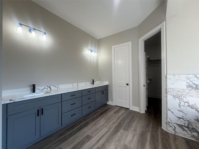 28807 Champion Oak primary double vanity