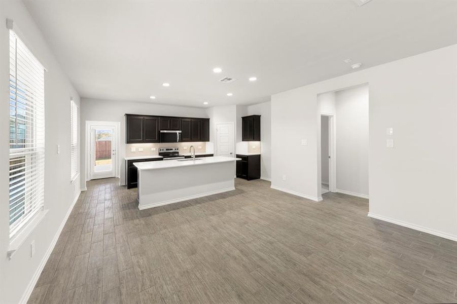 13. 1713 Meadow Crest - Dining (3) 13. 1713 Meadow Crest - Dining (3)