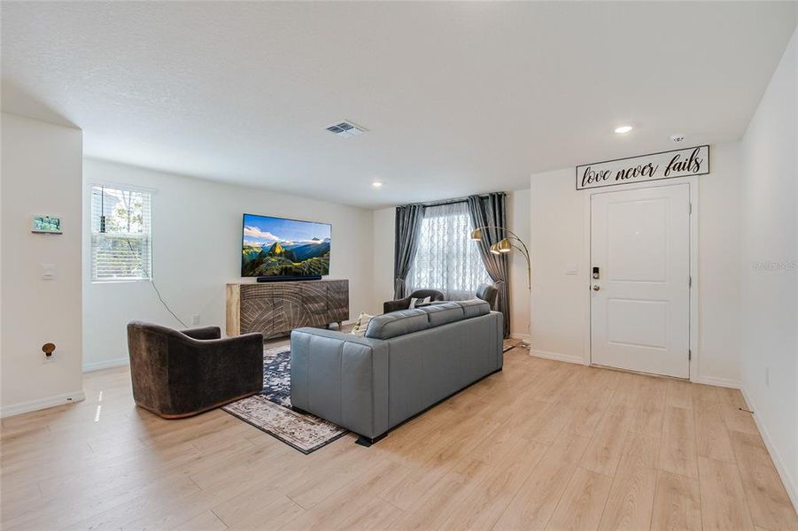 Furnished interior view inside a new home in , Kissimmee (Image 3).