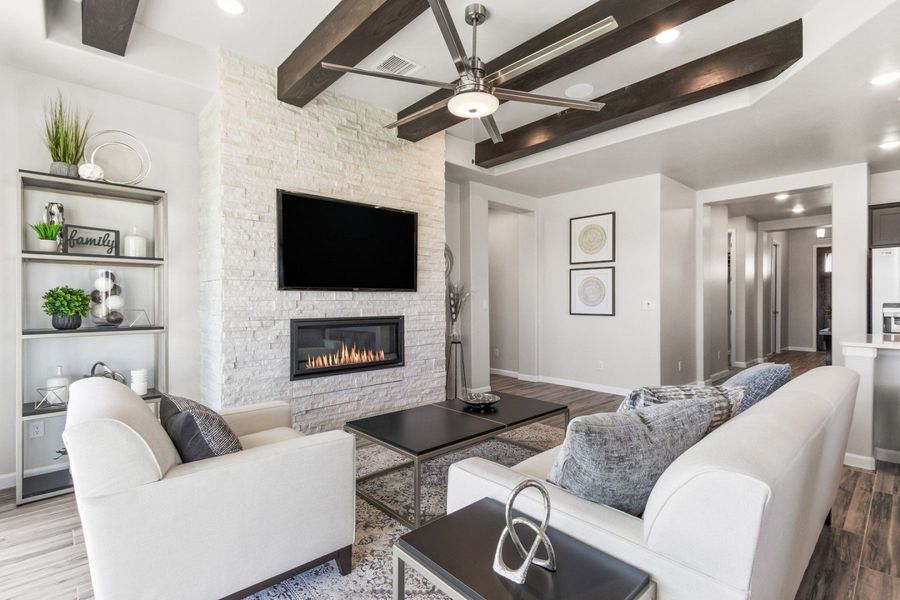 Representative furnished interior of a home built from the Valencia by Hakes Brothers in Hillside Park, El Paso (Image 13).