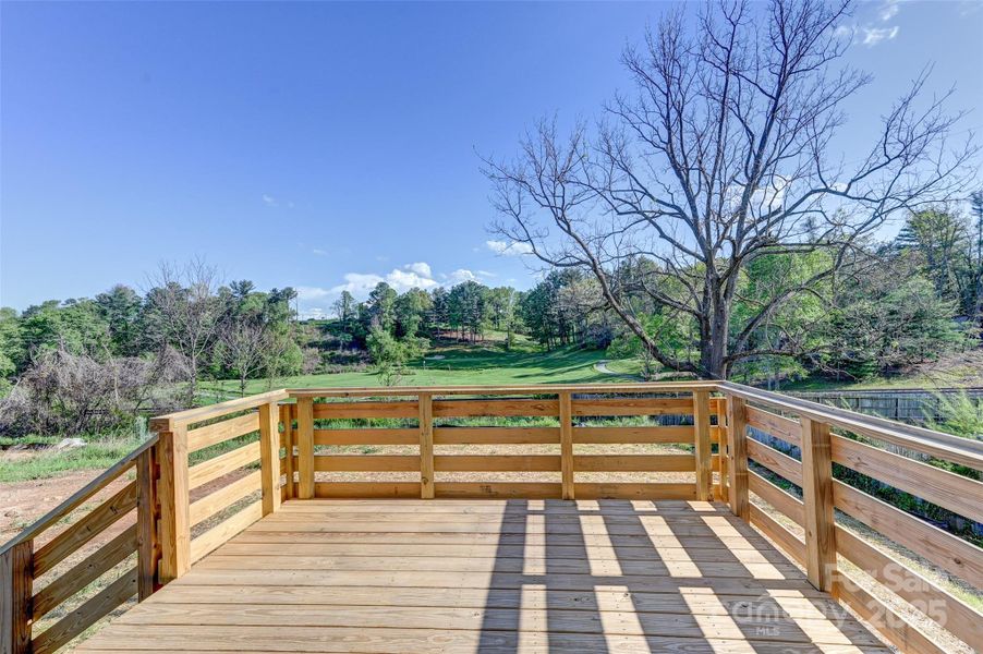 Golf Course Views to Crown Plaza out the back
