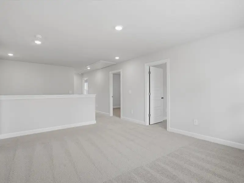 Spacious, unfurnished interior of a new home in Collier Ridge, Moore (Image 14).