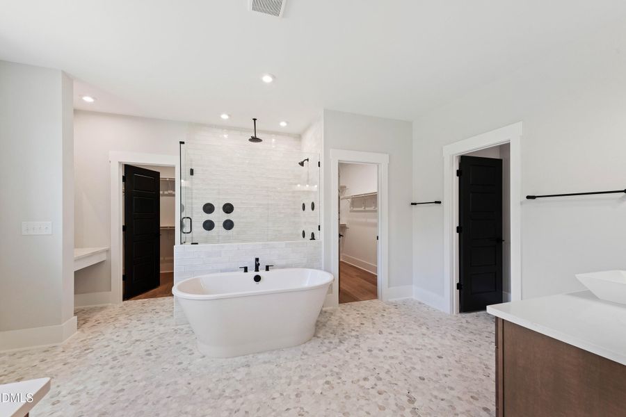 RGA-0436-00_Champlain A_Primary Bath-2 RGA-0436-00_Champlain A_Primary Bath-2