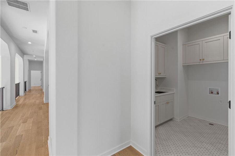 Spacious, unfurnished interior of a new home in , Alpharetta (Image 20).