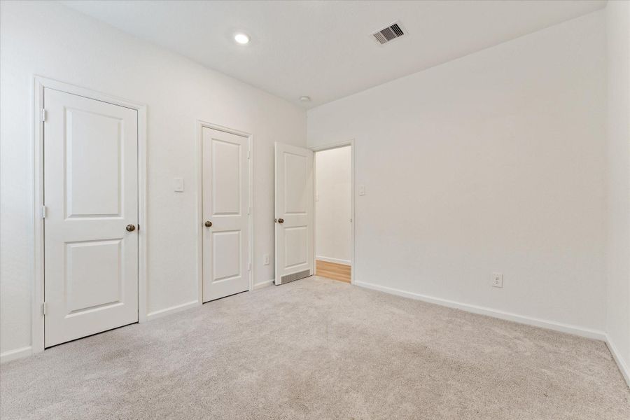 Spacious, unfurnished interior of a new home in , Conroe (Image 30). Spacious, unfurnished interior of a new home in , Conroe (Image 30).