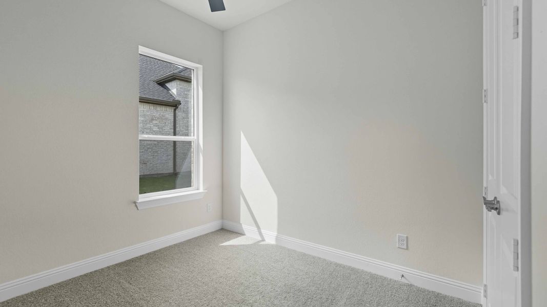 Spacious, unfurnished interior of a new home in Clearview Ranch, Royse City (Image 13).