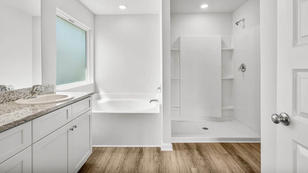 Furnished interior view inside a new home in Morningside, Panama City (Image 9).