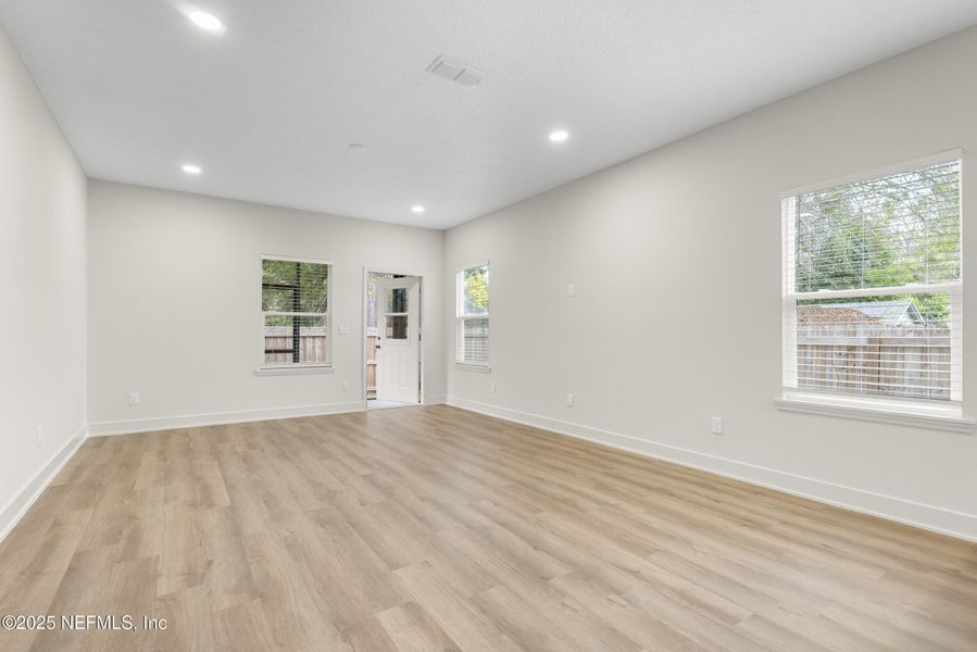 Spacious, unfurnished interior of a new home in , Jacksonville (Image 26). Spacious, unfurnished interior of a new home in , Jacksonville (Image 26).