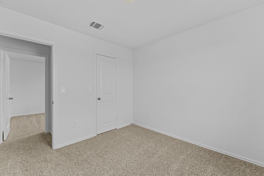 Spacious, unfurnished interior of a new home in Prairie Lakes, Buda (Image 25). Spacious, unfurnished interior of a new home in Prairie Lakes, Buda (Image 25).