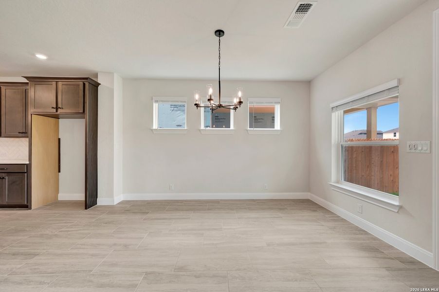 Spacious, unfurnished interior of a new home in Davis Ranch 60', San Antonio (Image 38). Spacious, unfurnished interior of a new home in Davis Ranch 60', San Antonio (Image 38).