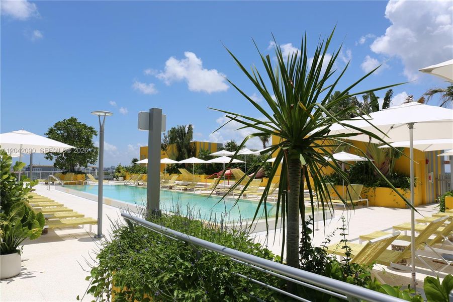 Community amenities in , Miami (Image 47).