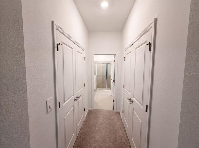 Spacious, unfurnished interior of a new home in Meadow Pointe, Groveland (Image 23).