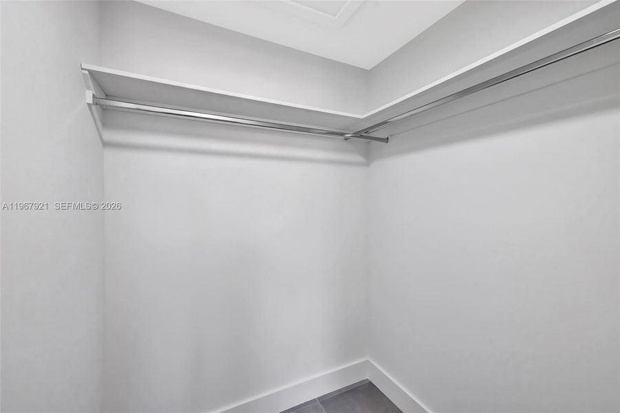 Spacious, unfurnished interior of a new home in , Miami Gardens (Image 43).