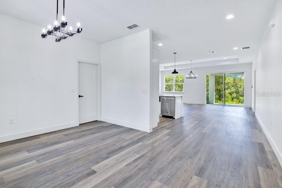 Spacious, unfurnished interior of a new home in , Eustis (Image 33).