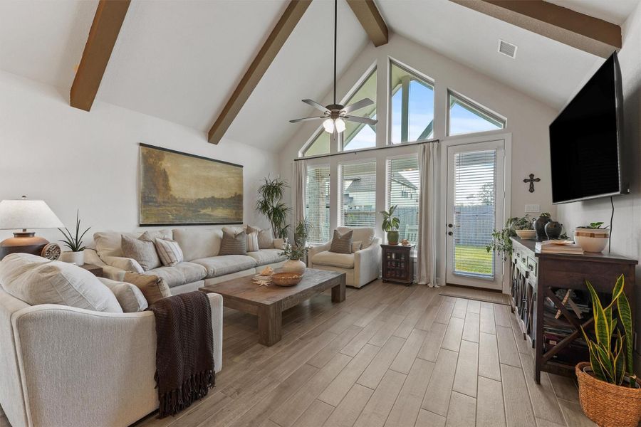 Large Living Space Large Living Space