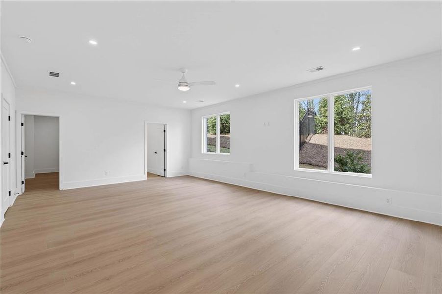 Spacious, unfurnished interior of a new home in , Marietta (Image 64).