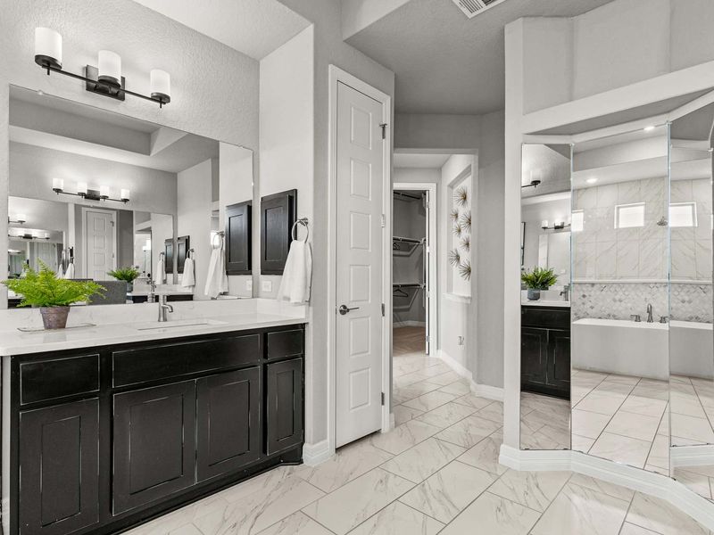 Representative furnished interior of a home built from the The Summerlin A by Davidson Homes LLC in Potranco Oaks, Castroville (Image 25). Representative furnished interior of a home built from the The Summerlin A by Davidson Homes LLC in Potranco Oaks, Castroville (Image 25).