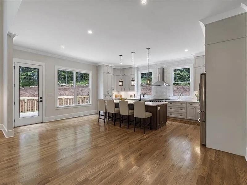 Image 63 of a home in .