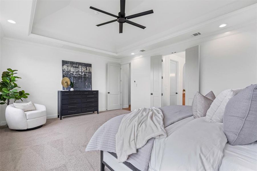 Furnished interior view inside a new home in Rolling Creek Ranch, Granbury (Image 12). Furnished interior view inside a new home in Rolling Creek Ranch, Granbury (Image 12).