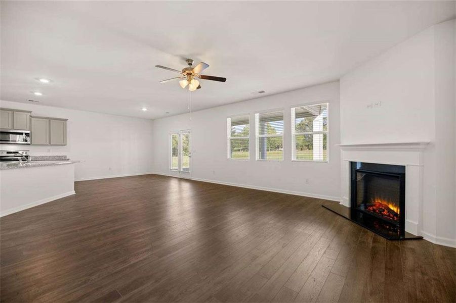 Spacious, unfurnished interior of a new home in Preserve at Dove Creek, Statham (Image 38).