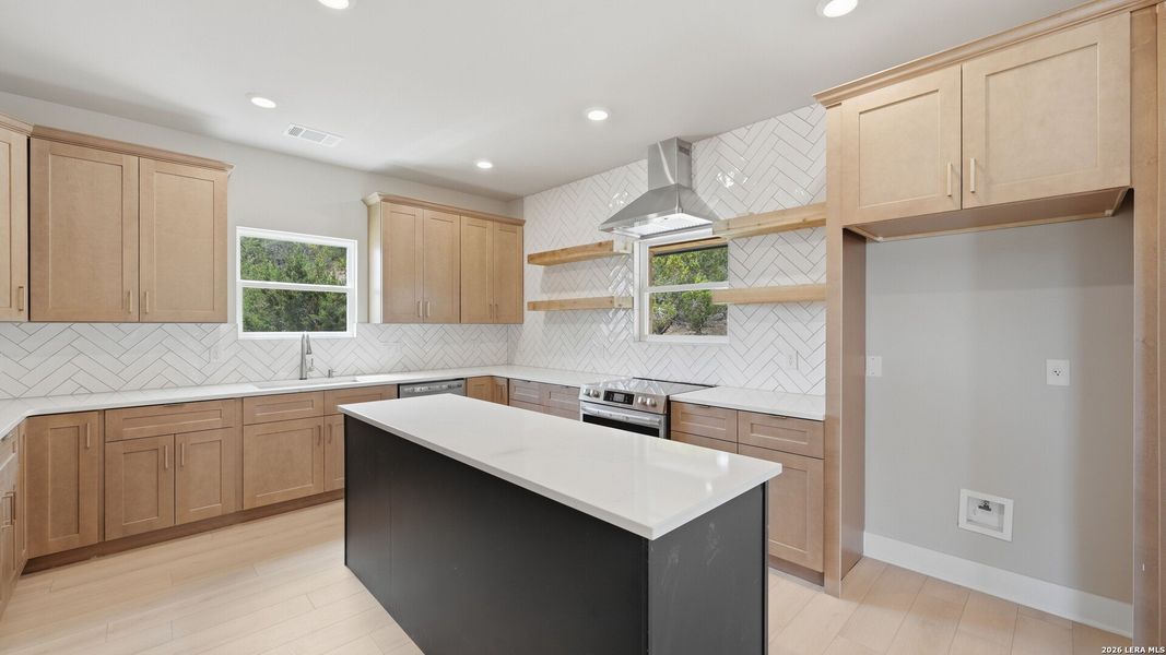 Furnished interior view inside a new home in , Canyon Lake (Image 10).