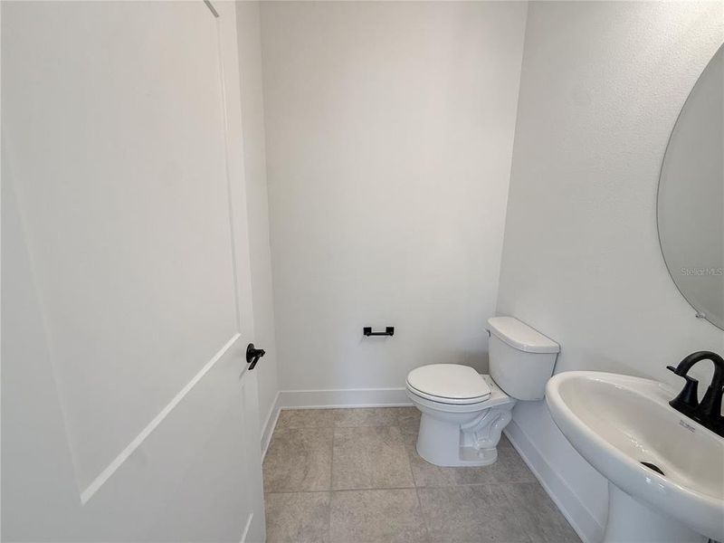 Furnished interior view inside a new home in Arbor Park, Leesburg (Image 5).