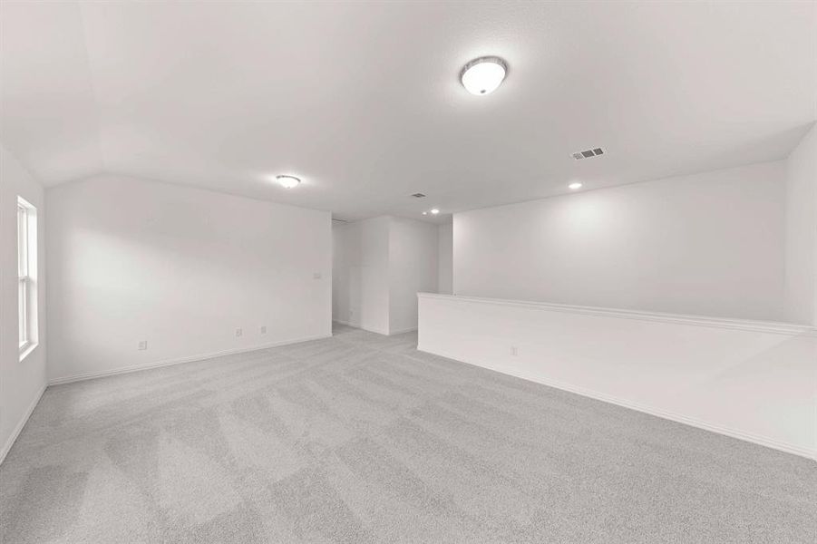 Spacious, unfurnished interior of a new home in Creekview Fossil Ridge, Pilot Point (Image 13). Spacious, unfurnished interior of a new home in Creekview Fossil Ridge, Pilot Point (Image 13).