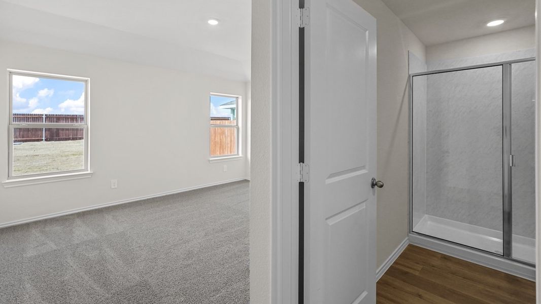 Representative unfurnished interior of a home built from the Bellvue by D.R. Horton in Cottonwood, Dorchester (Image 8).