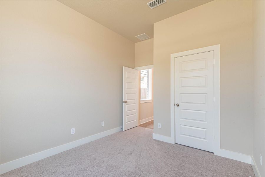 Spacious, unfurnished interior of a new home in , Fulshear (Image 25). Spacious, unfurnished interior of a new home in , Fulshear (Image 25).