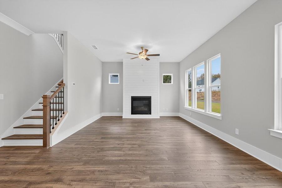 Spacious, unfurnished interior of a new home in Red Bird Manor, Jefferson (Image 13).
