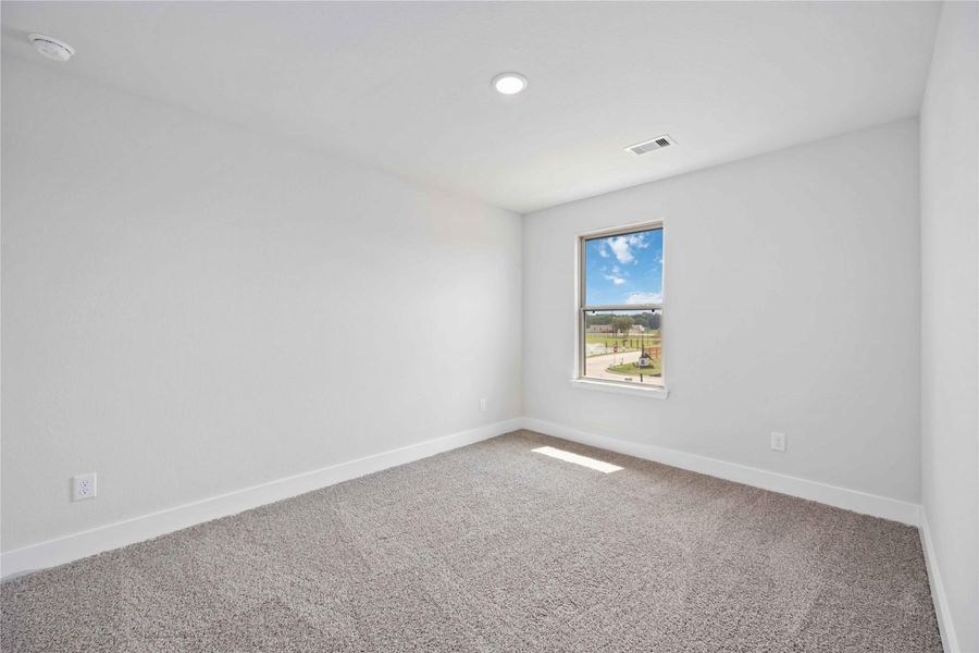 Spacious, unfurnished interior of a new home in Alicante, Houston (Image 8). Spacious, unfurnished interior of a new home in Alicante, Houston (Image 8).
