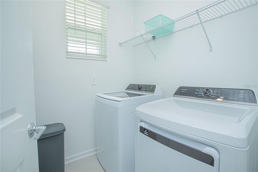 Close-up of interior finishes inside a home in Tohoqua, Kissimmee (Image 14).